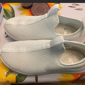 Nike woman’s shoes